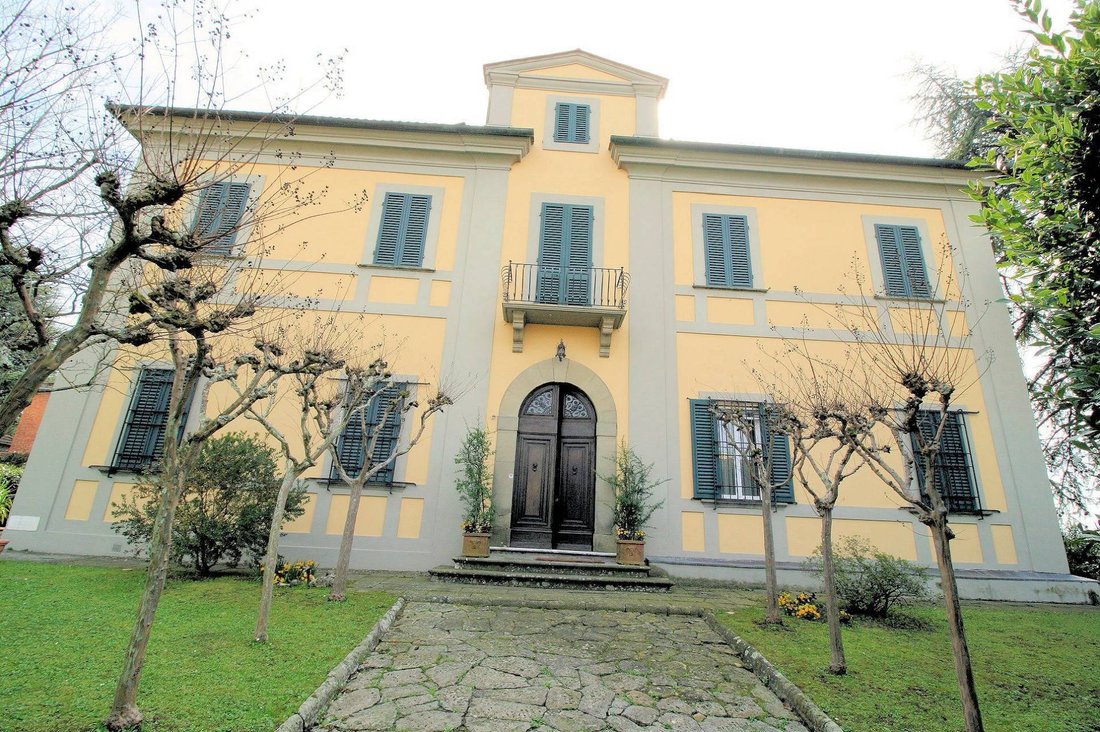 Villa in Uzzano, Tuscany, Italy 2 - 12745314