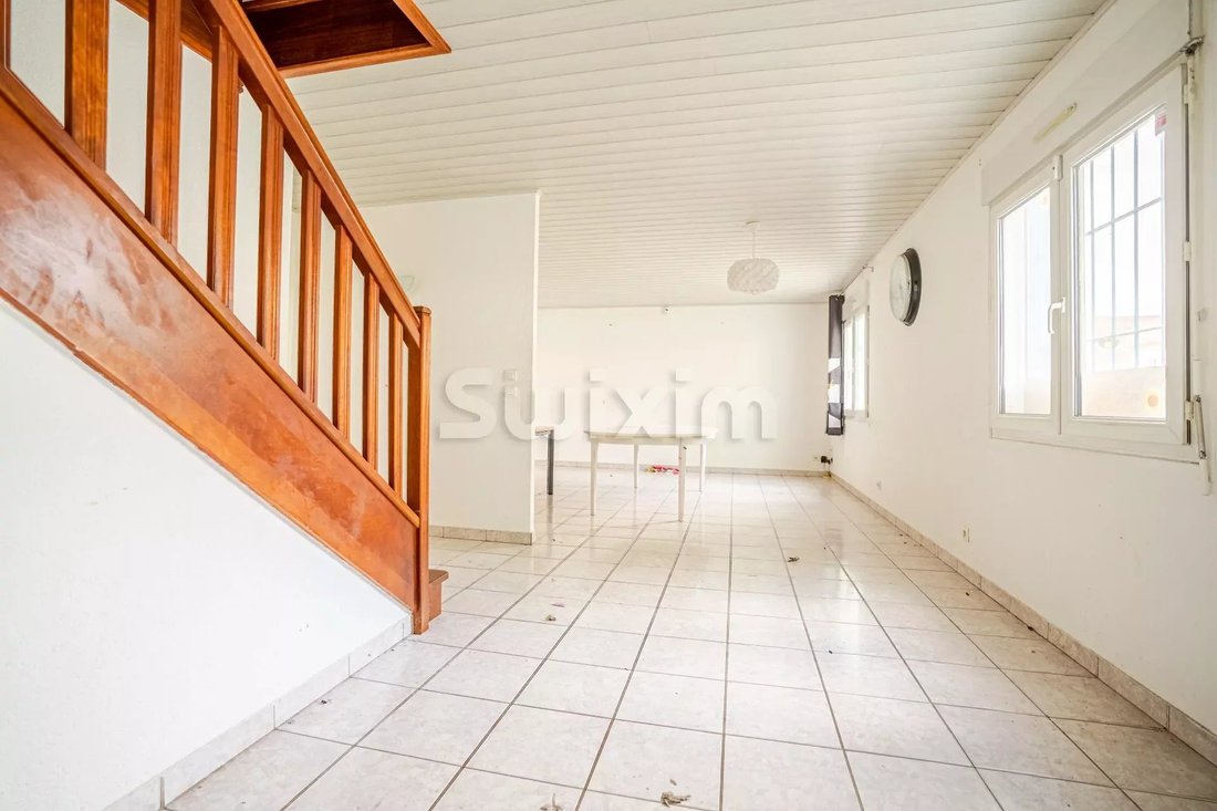 Ornex Warehouse In Ornex, Auvergne Rhône Alpes, France For Sale (13286633)