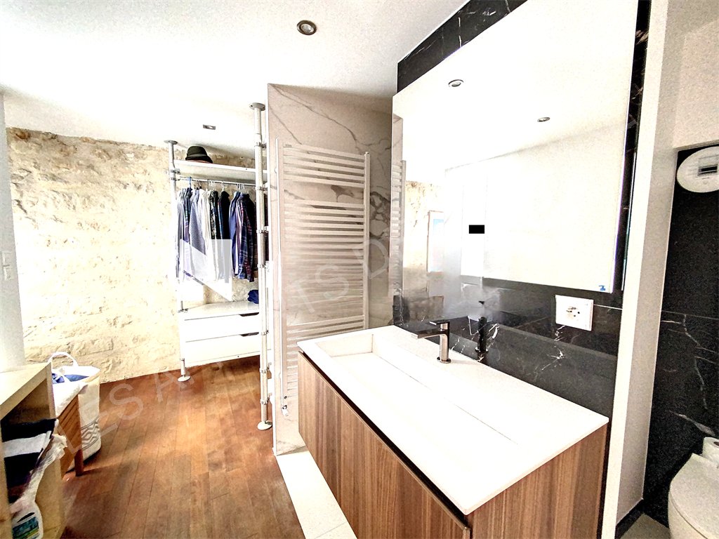 Apartment in Perouses, Paris, Ile-de-France 2 - 13287665