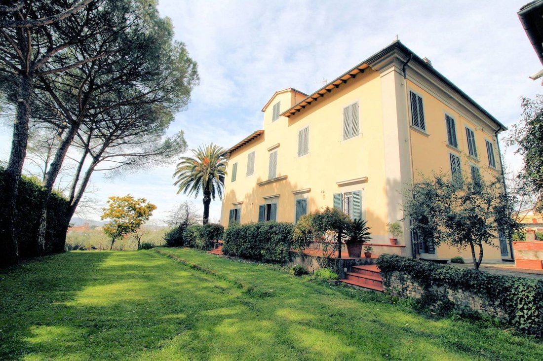 Villa in Uzzano, Tuscany, Italy 3 - 12745314