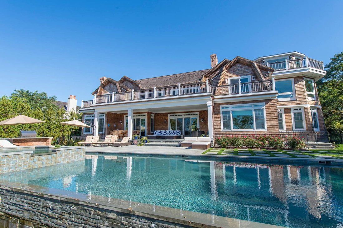 Sustainable Waterfront Gambrel In Bridgehampton, New York, United