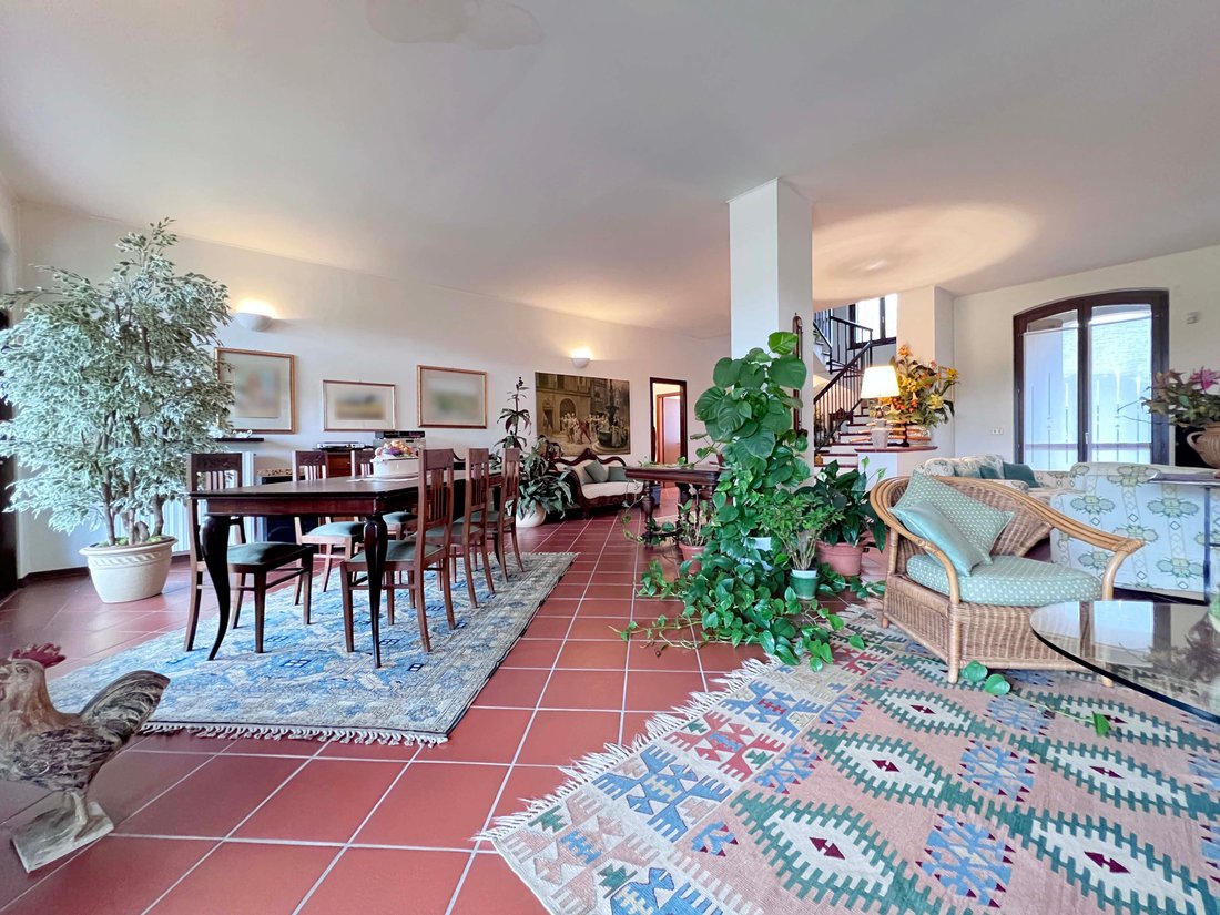 Detached Villa For Sale In Gattinara With Large Garden