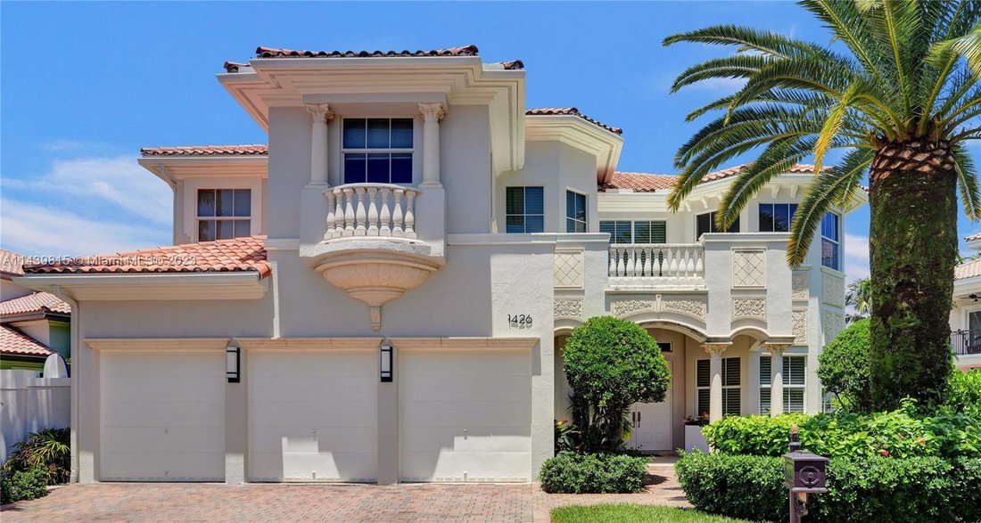 6 Bedrooms Single Family Detached In Hollywood, Florida, United States