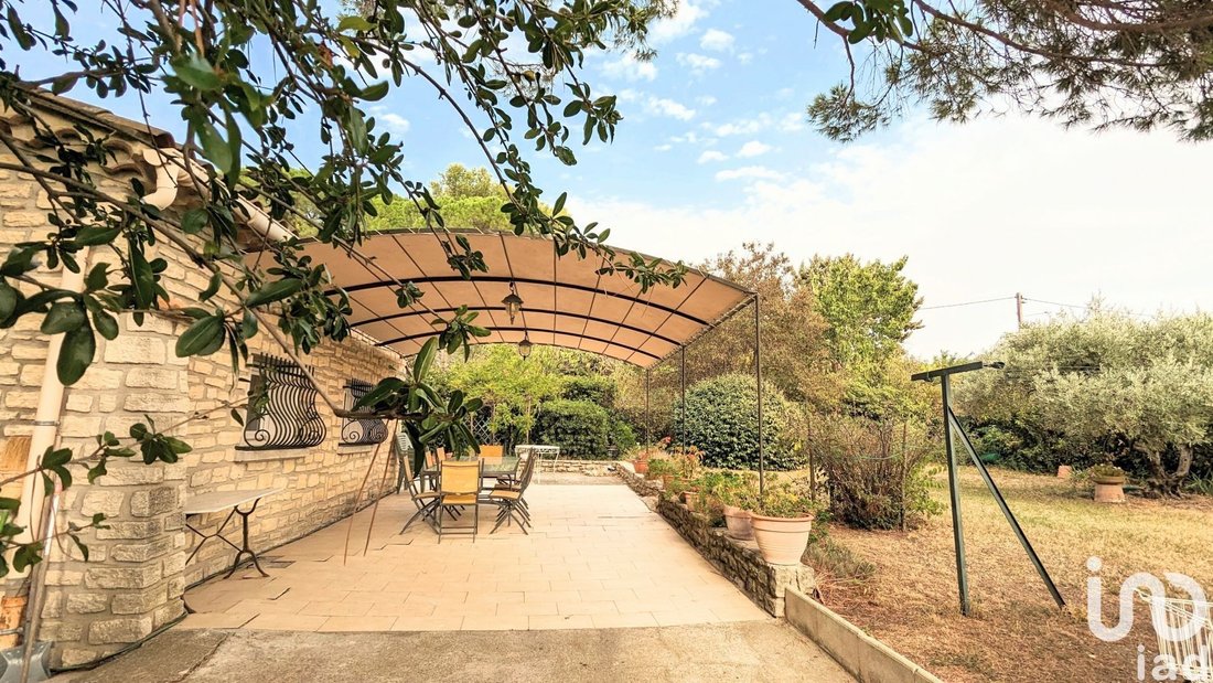 Vente Maison/Villa 8 Pièces In Carpentras, Provence Alpes Côte D'azur