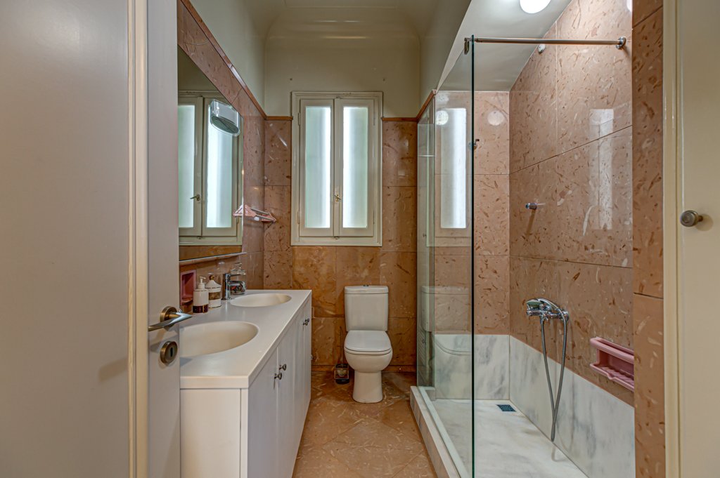 Apartment in 1st District of Athens, Athens, Greece 5 - 13290479
