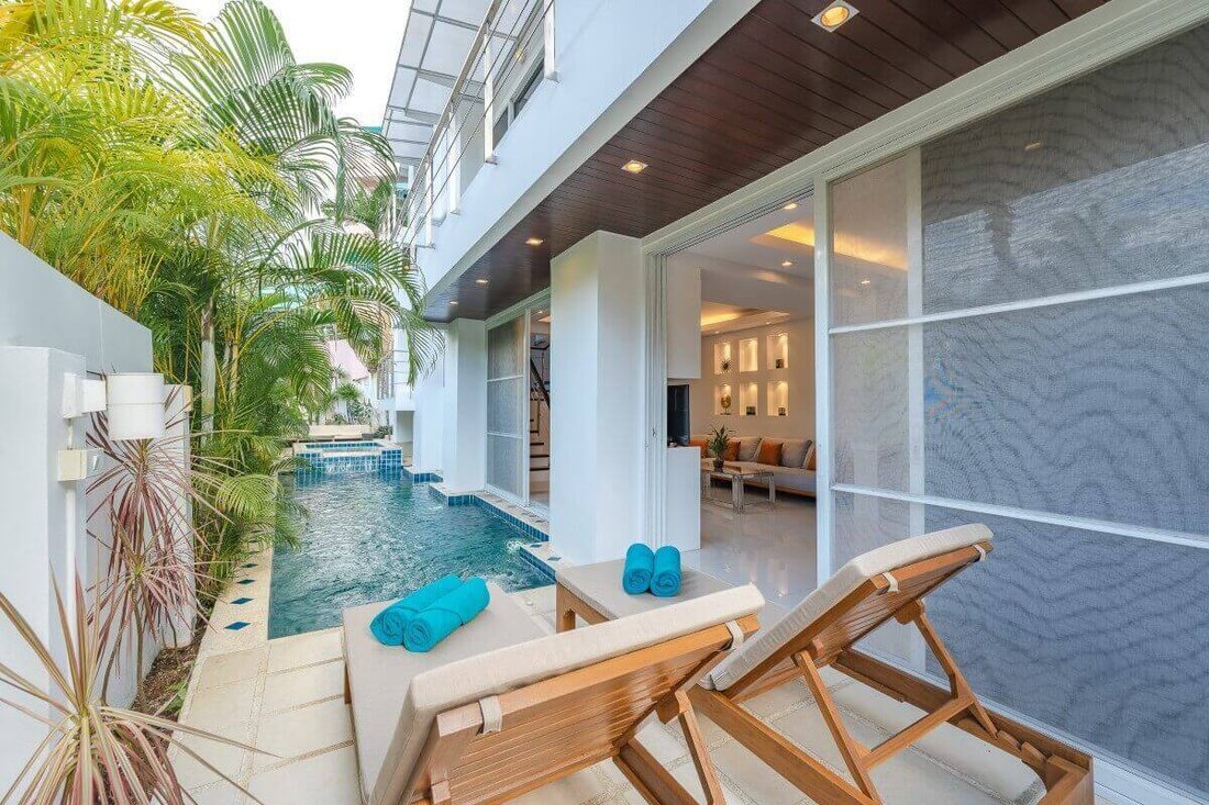 Villa in Pa Tong, Phuket, Thailand 1 - 13294875