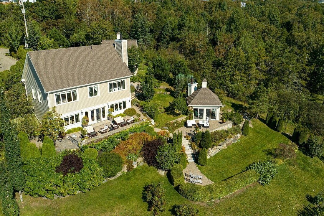 La Malbaie, Capitale Nationale In La Malbaie, Quebec, Canada For Sale