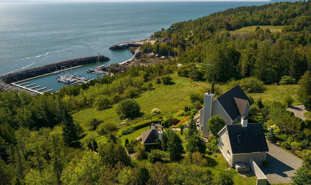 La Malbaie, Capitale Nationale In La Malbaie, Quebec, Canada For Sale