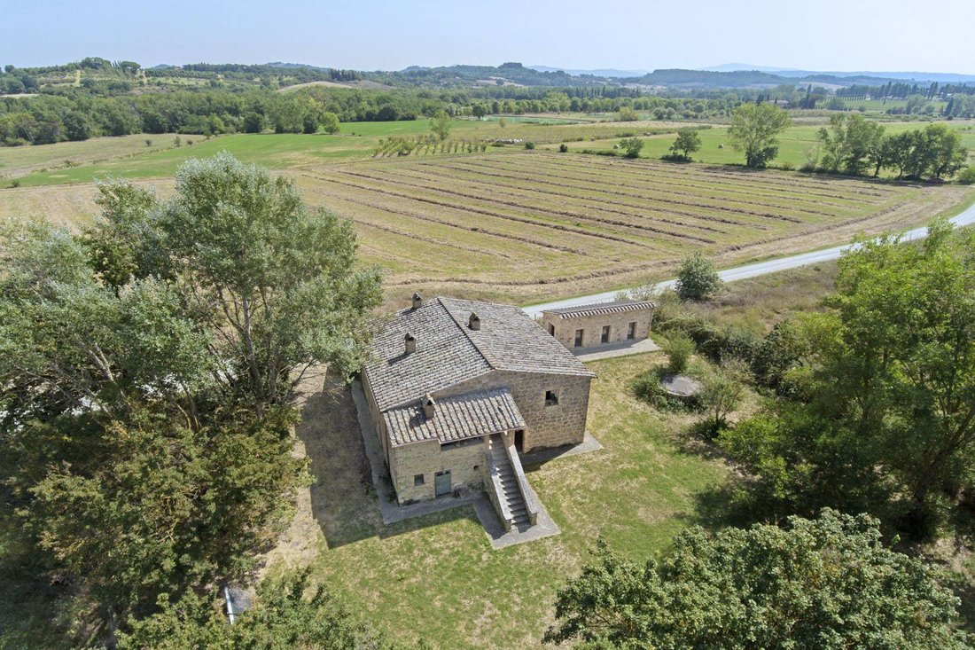 Country House in Sarteano, Tuscany, Italy 3 - 13291809