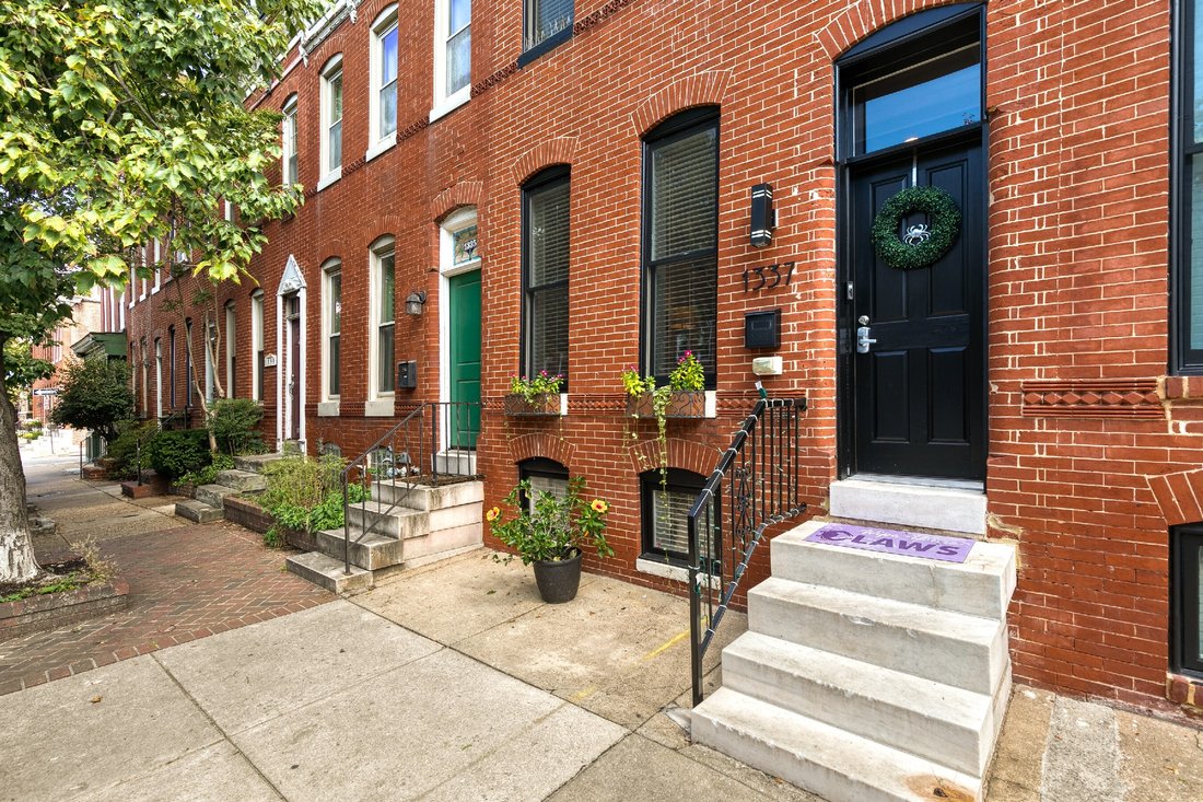 Federal Hill Historic District Townhome In Baltimore, Maryland, United