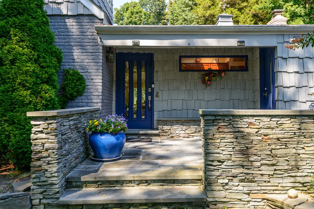 34 Turtle Cove Lane, Huntington, Ny 11743 In Halesite, New York, United