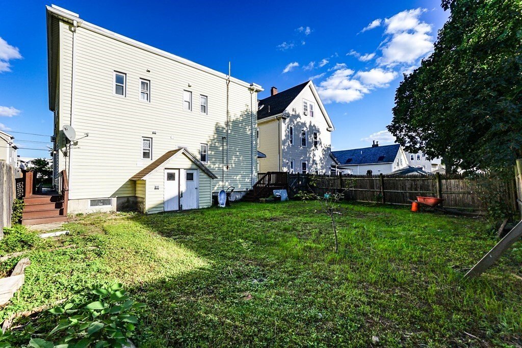 6 Bedrooms Multi Family Home In Everett, Massachusetts, United States