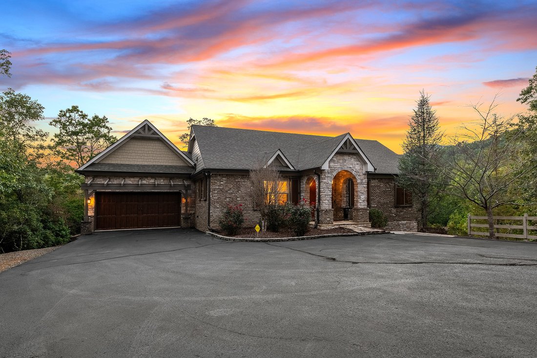 Custom Built Brick And Stone Ranch Home In Hiawassee, United