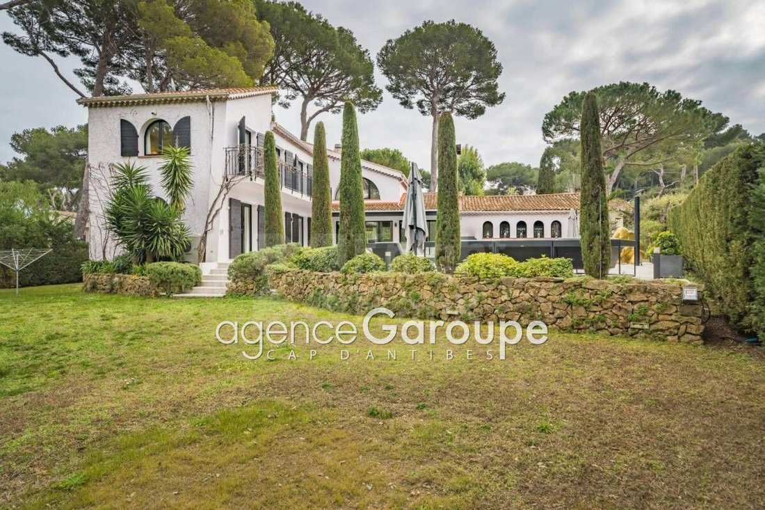 Villa a Antibes, Provenza-Alpi-Costa Azzurra, Francia 3 - 13291197