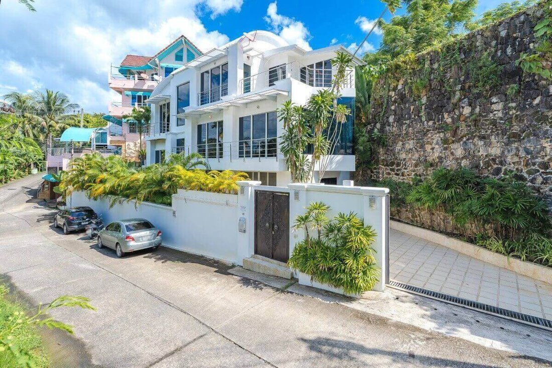 Villa in Pa Tong, Phuket, Thailand 2 - 13294875