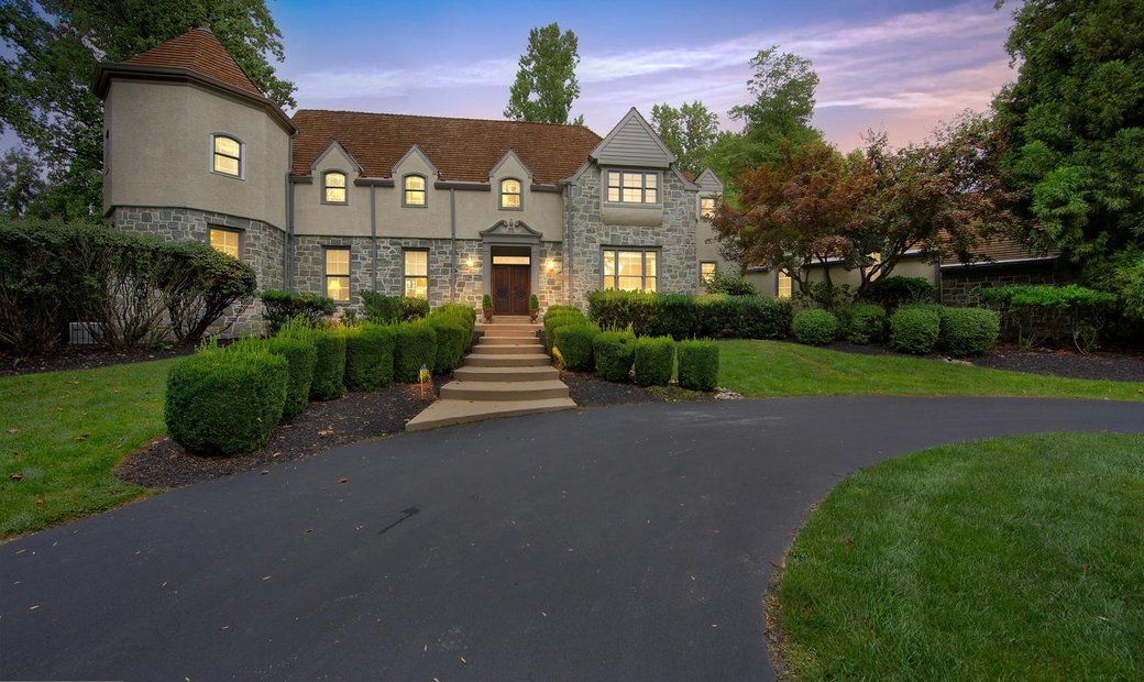 Estate In Springton Point In Newtown Square, Pa, United States