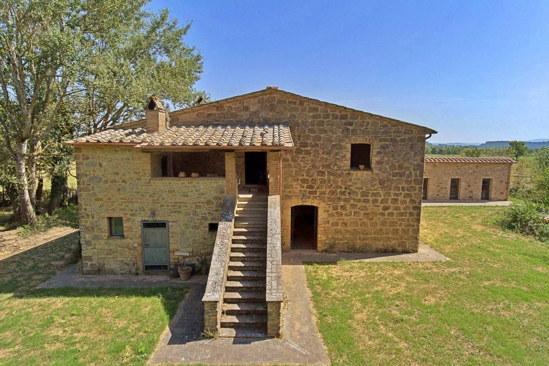 Country House in Sarteano, Tuscany, Italy 2 - 13291809
