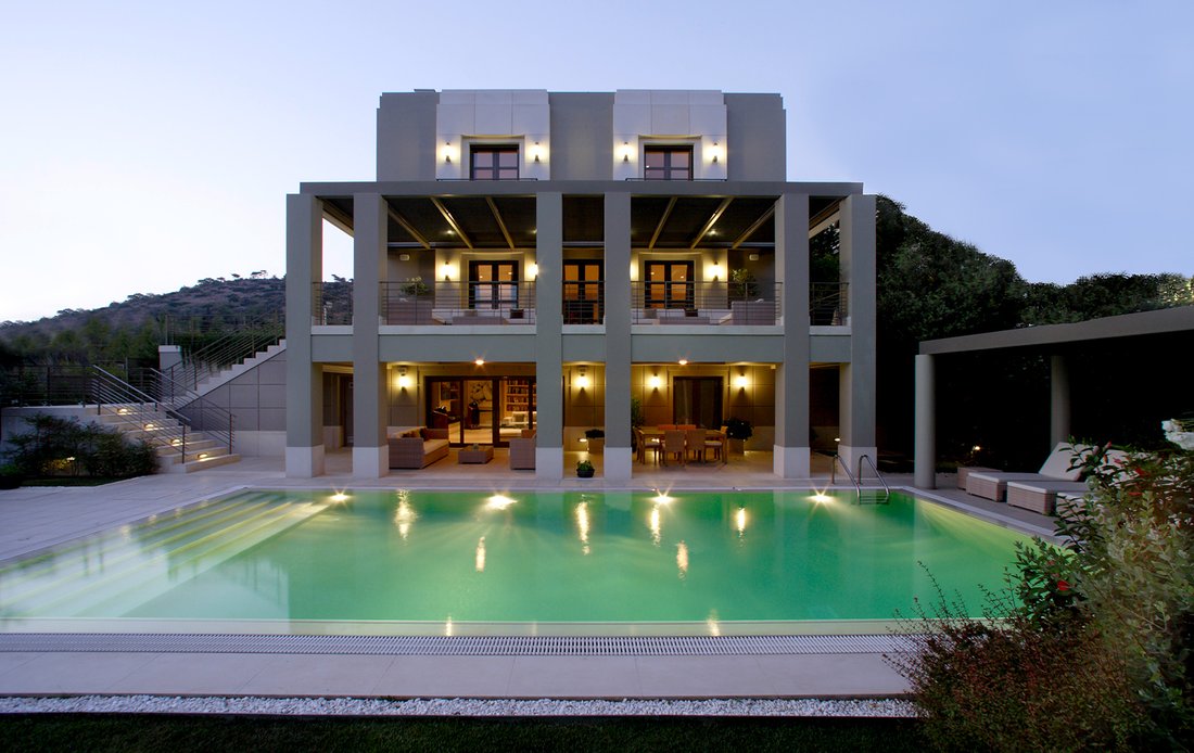 Villa in Vouliagmeni, Attica, Greece 1 - 13295353