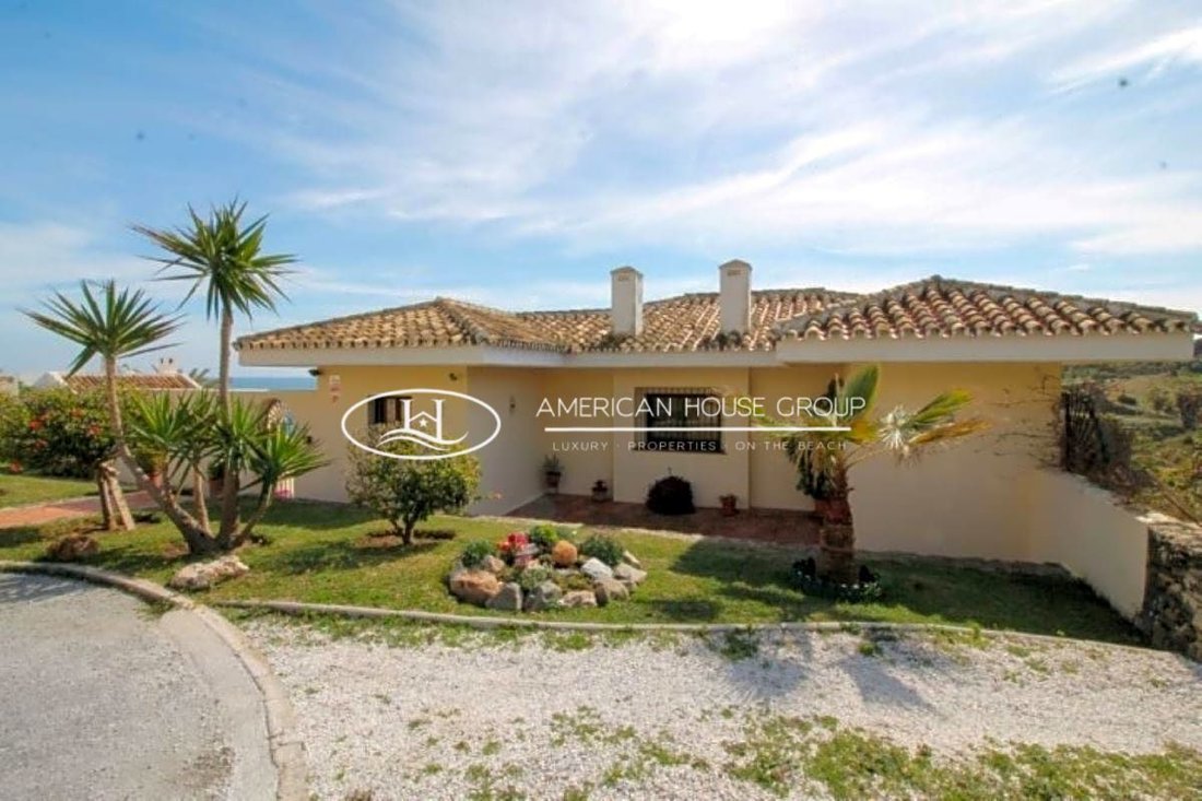Chalet in Fuengirola, Andalusia, Spain 2 - 12368110