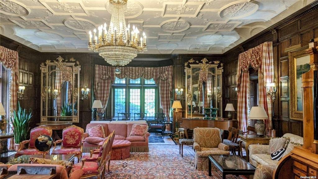 The Chimneys In Mill Neck, New York, United States For Sale (12144471)