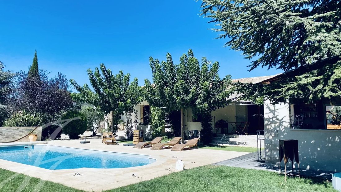 Lourmarin Beautiful Single In Lourmarin, Provence Alpes Côte D'azur