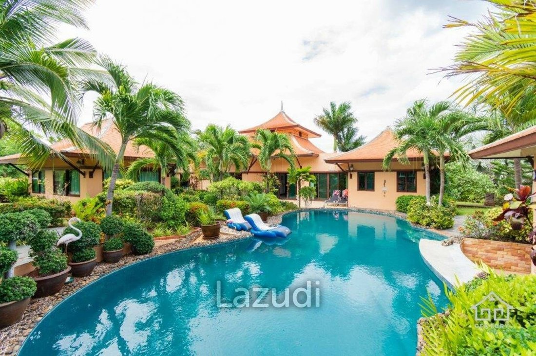 Villa in Sam Roi Yot, Prachuap Khiri Khan, Thailand 1 - 13298989