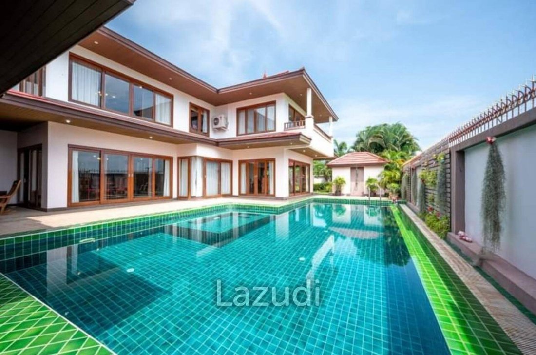 Villa in Pattaya City, Chon Buri, Thailand 1 - 13300598