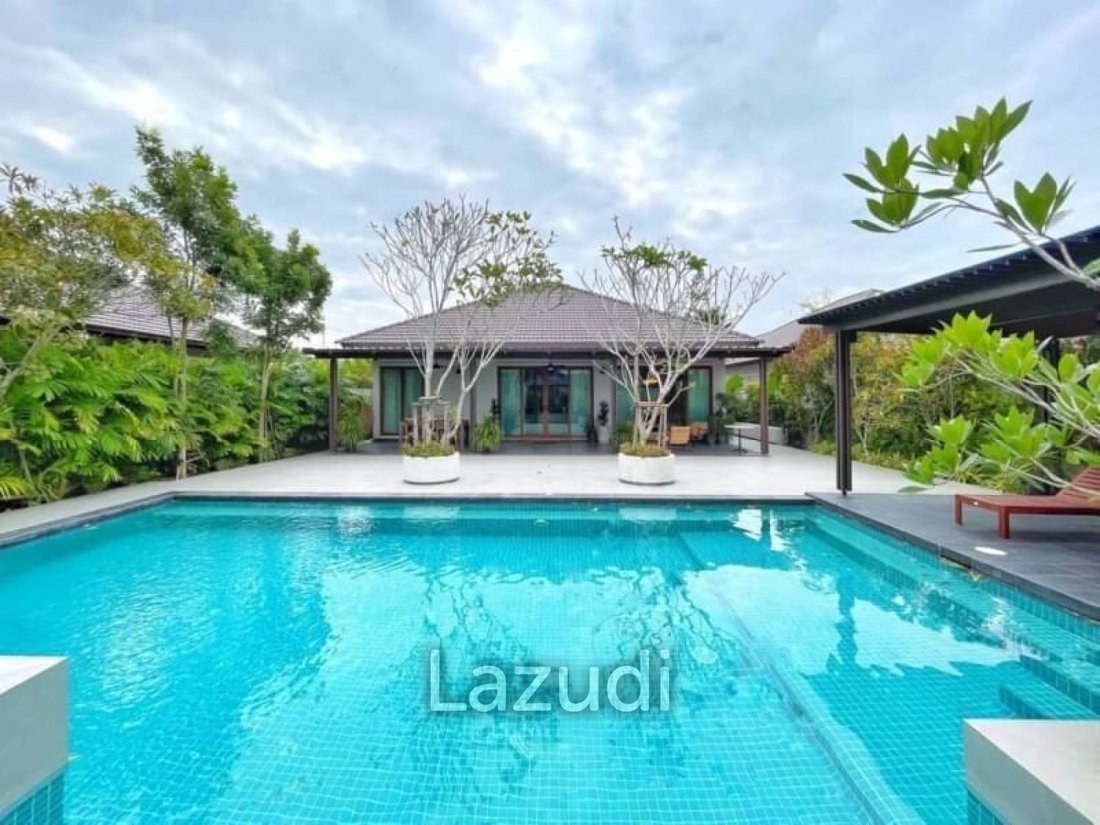 Villa in Pattaya City, Chon Buri, Thailand 1 - 13300402