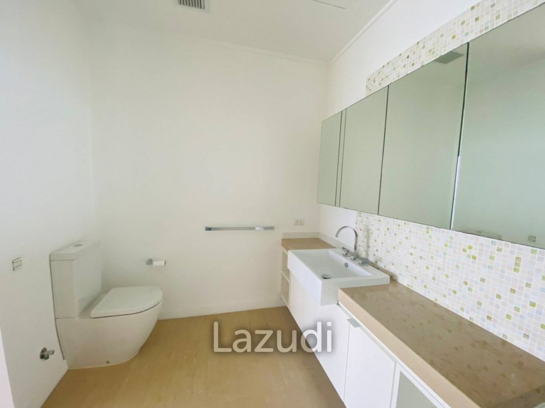 Apartment in Pattaya City, Chon Buri, Thailand 5 - 13300073