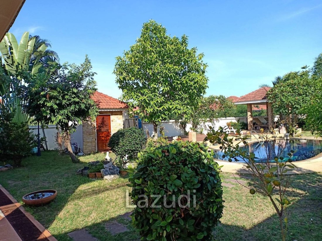 Villa in Pattaya City, Chon Buri, Thailand 2 - 13300110