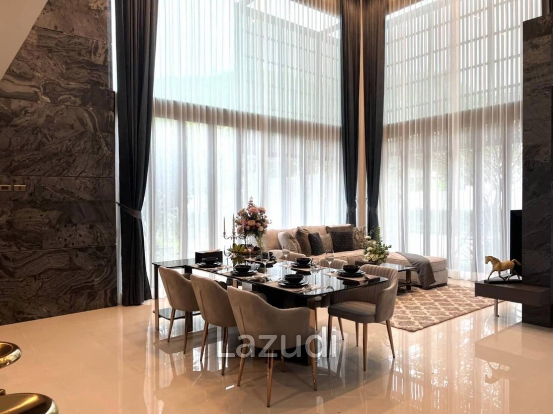 Villa in Mueang, Chon Buri, Thailand 1 - 13300133