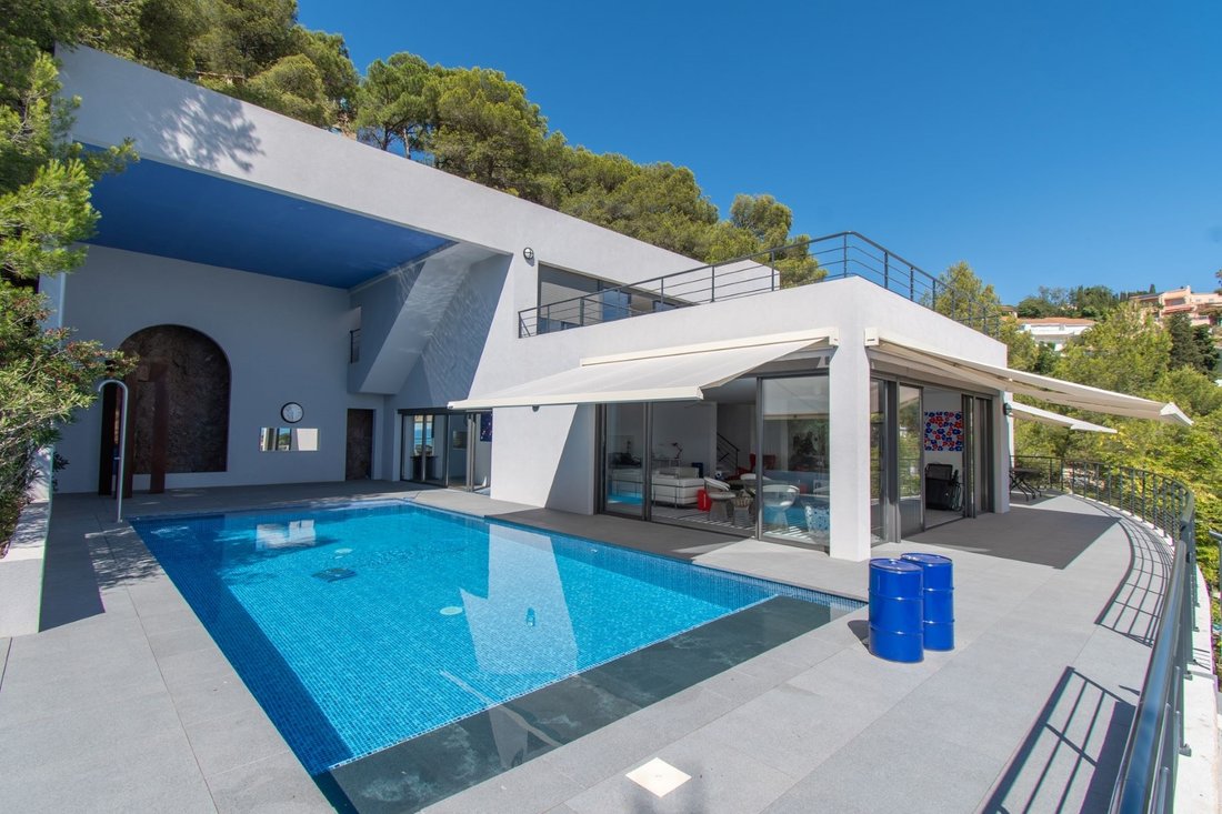 Sete Mont Saint Clair Villa With Breaking View In Sète, Occitanie