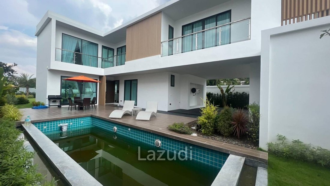Villa in Nong Pla Lai, Chon Buri, Thailand 1 - 13300164
