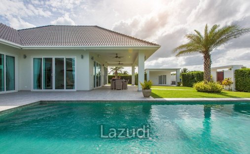Villa in Hin Lek Fai, Prachuap Khiri Khan, Thailand 1