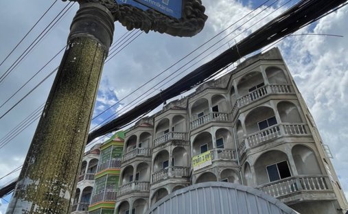 House in Tha Sai, Samut Sakhon, Thailand 1