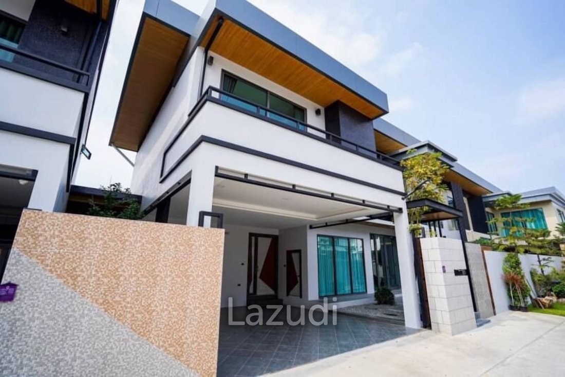 Villa in Pattaya City, Chon Buri, Thailand 5 - 13300171