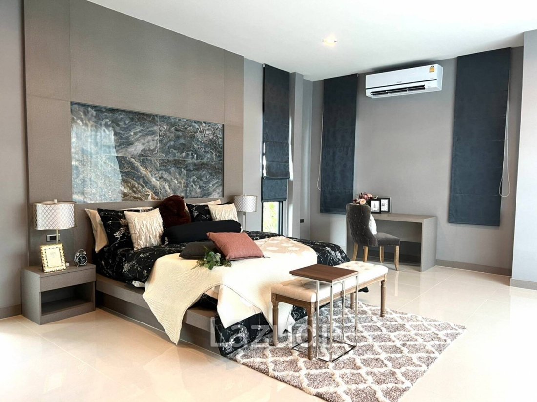Villa in Mueang, Chon Buri, Thailand 5 - 13300131