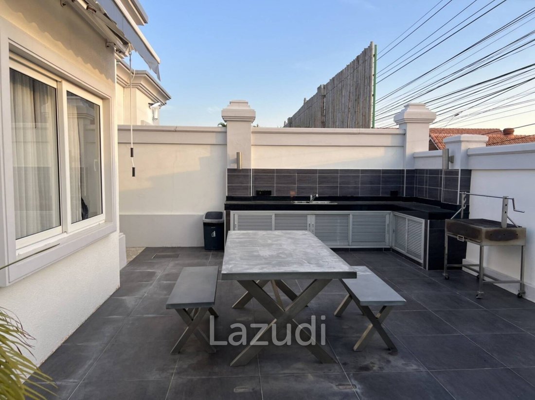 Villa in Pattaya City, Chon Buri, Thailand 4 - 13300058