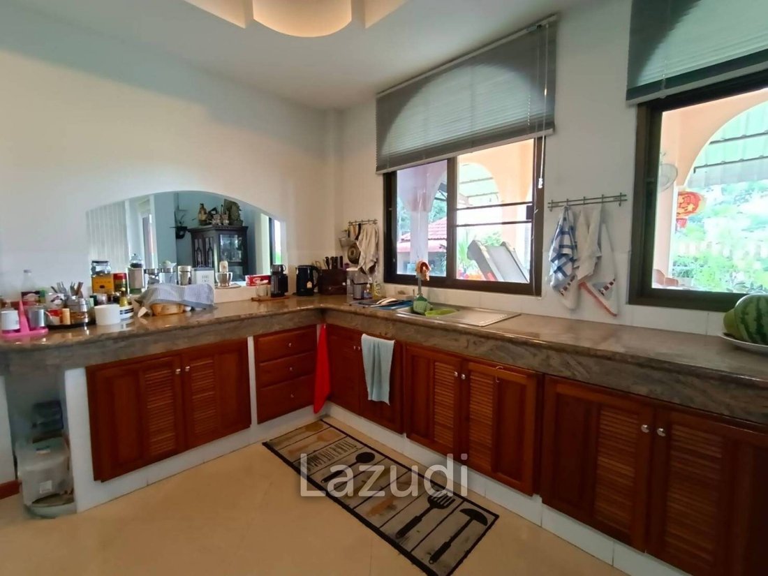 Villa in Pong, Chon Buri, Thailand 5 - 13300108