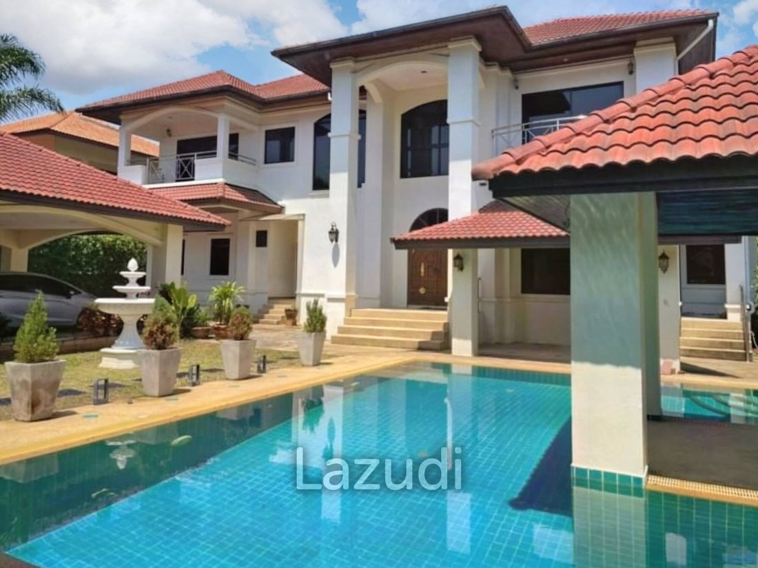 Villa in Pong, Chon Buri, Thailand 1 - 13300263