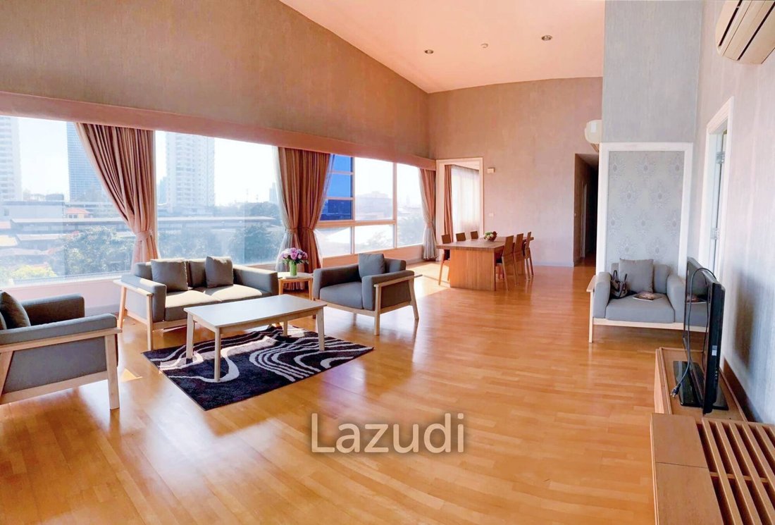 Apartment in Bang Lamphu Lang, Krung Thep Maha Nakhon, Thailand 1 - 12636816