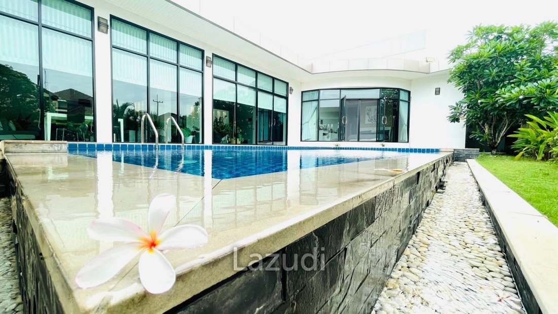 Villa in Pong, Chon Buri, Thailand 1 - 13300109