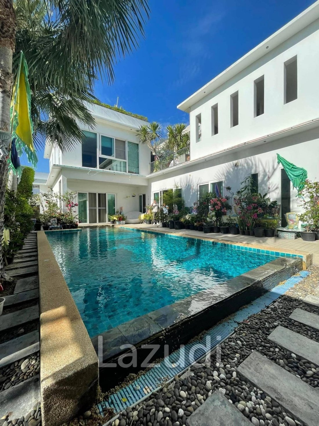 Villa in Pattaya City, Chon Buri, Thailand 1 - 13300104