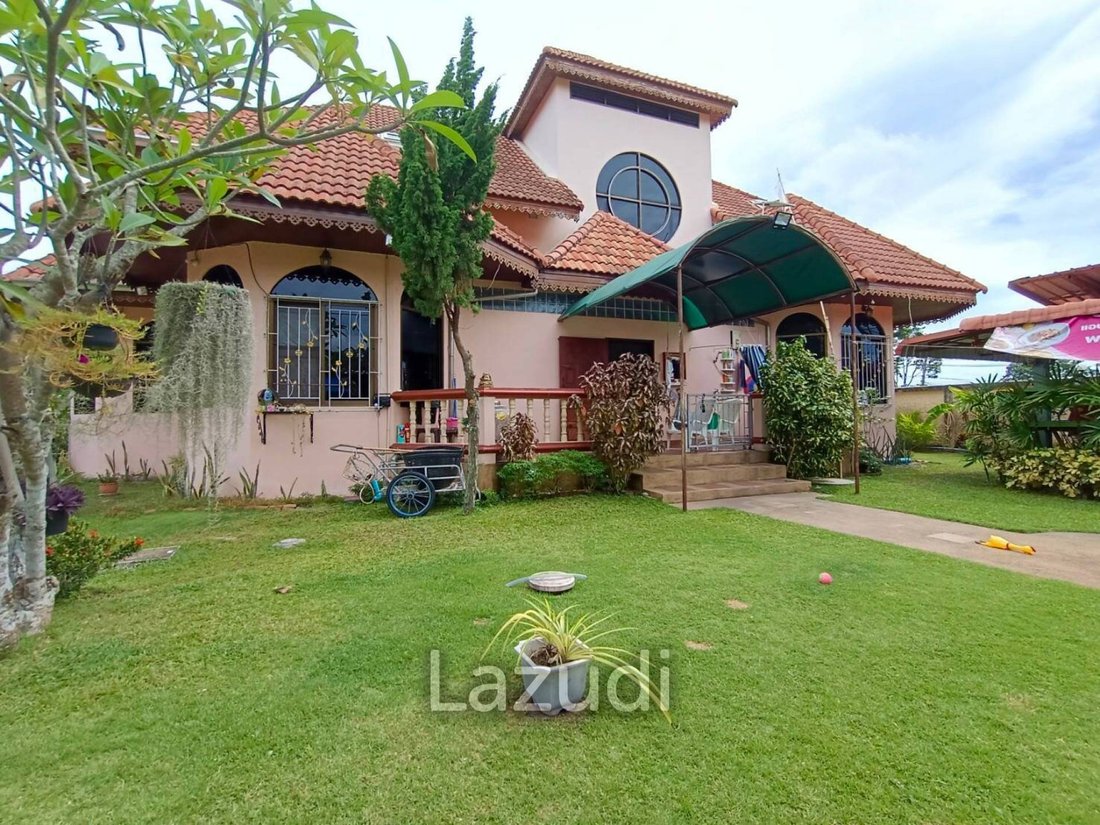 Villa in Pong, Chon Buri, Thailand 1 - 13300108