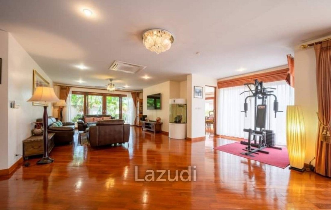 Villa in Pattaya City, Chon Buri, Thailand 2 - 13300598