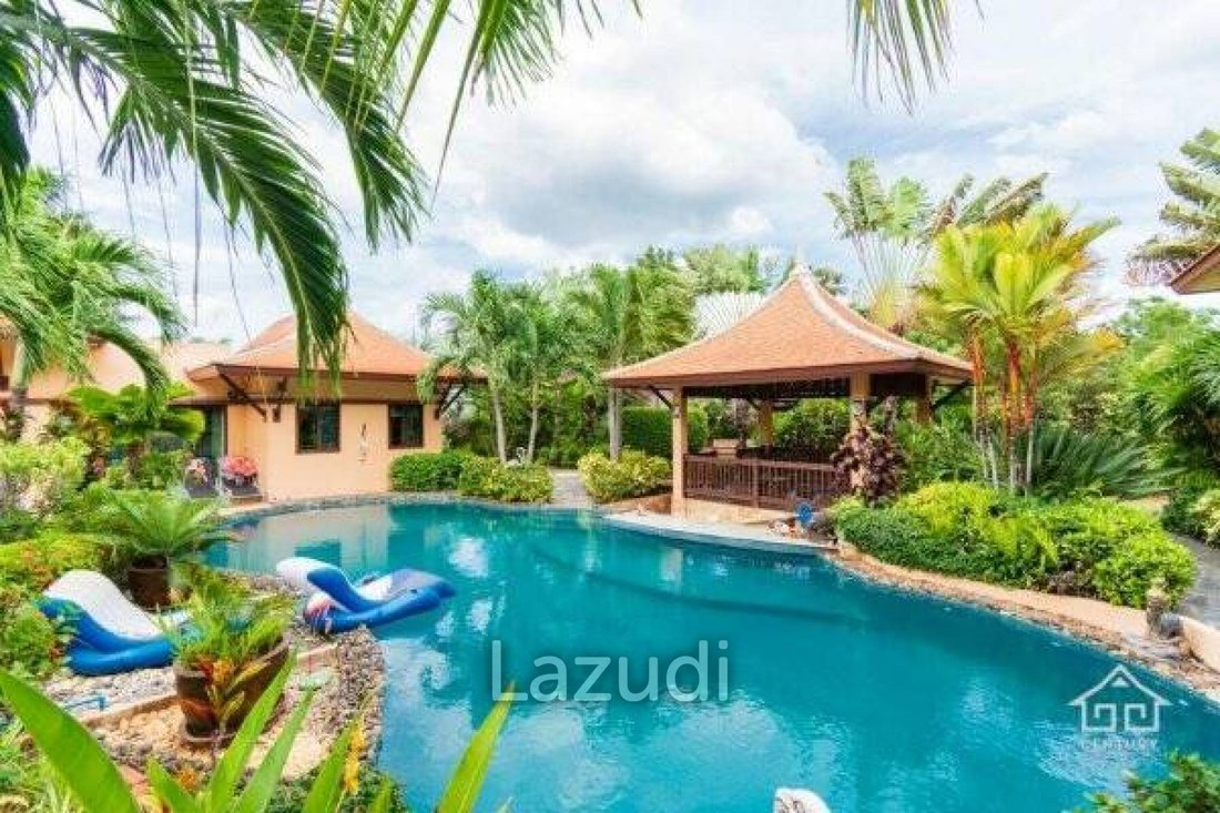 Villa in Sam Roi Yot, Prachuap Khiri Khan, Thailand 2 - 13298989