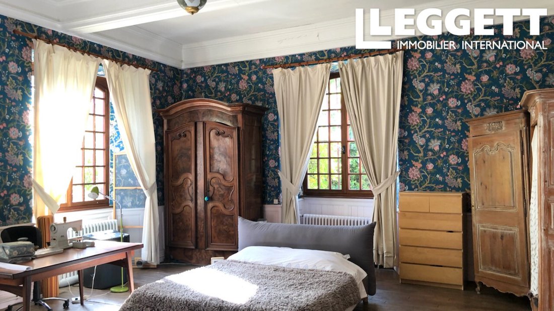 18th Century Castle Of 820m2, 19 Rooms, In L'isle En Dodon, Occitanie