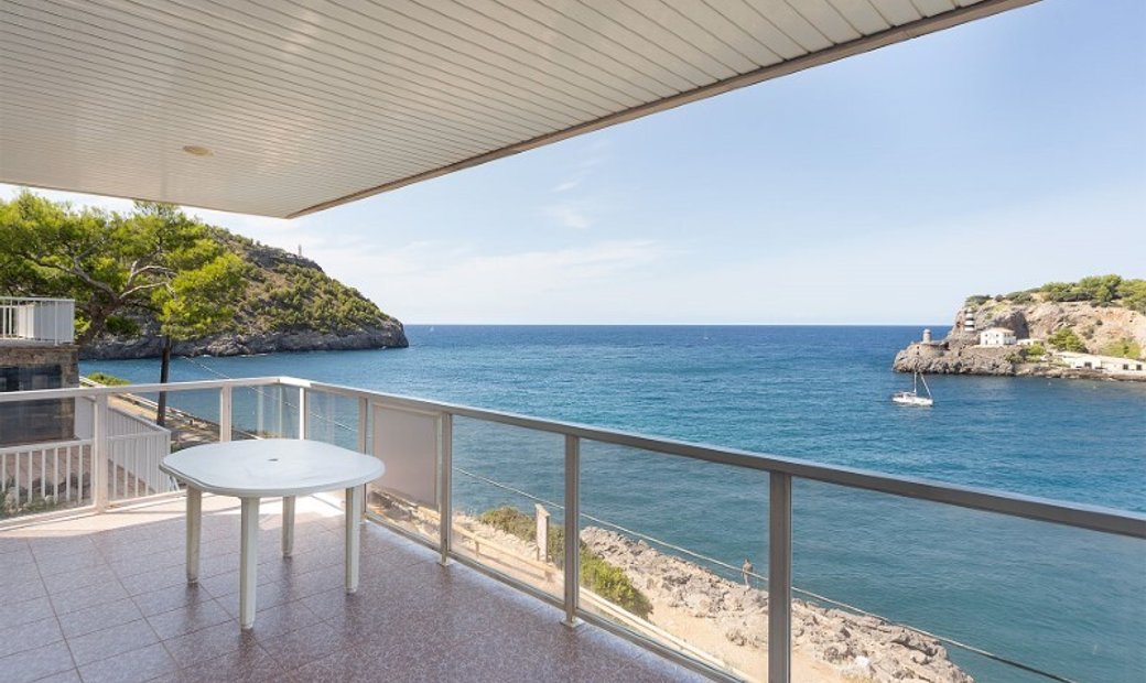 Lovely Apartment In First Sea Line In Puerto In Sóller, Balearic