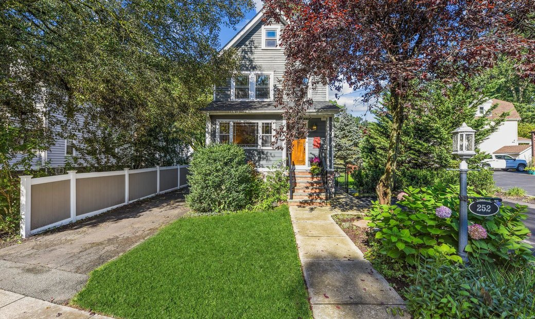252 North Fullerton Avenue. En Montclair, Nueva Jersey, Estados Unidos