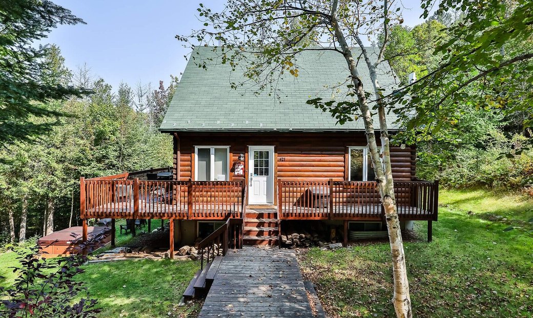 Entrelacs, Lanaudière In Entrelacs, Quebec, Canada For Sale (13305101)